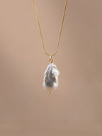 Baroque Pearl Pendant in Chain